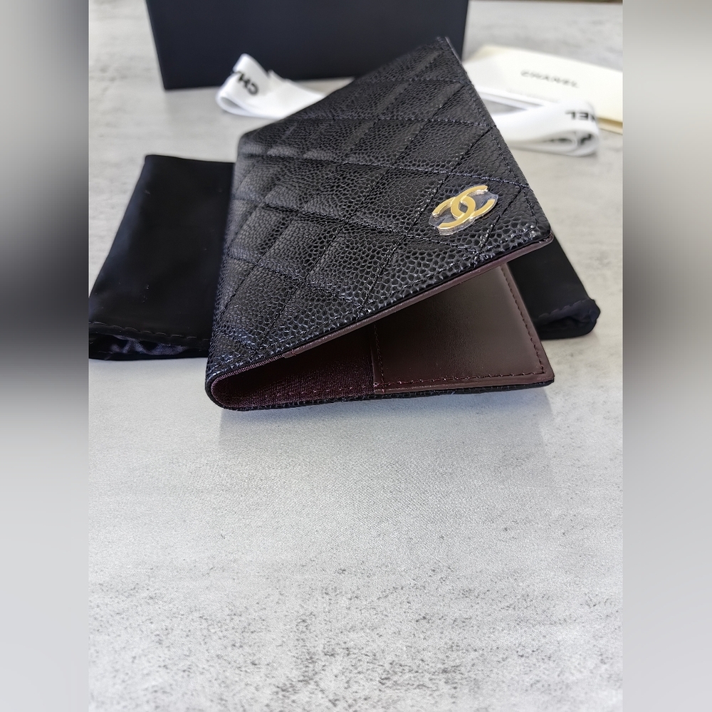 CHANEL Black Quilted Credit Card Holder
